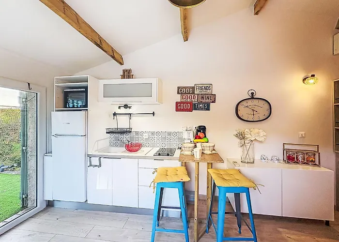 La Peguiere By Interhome